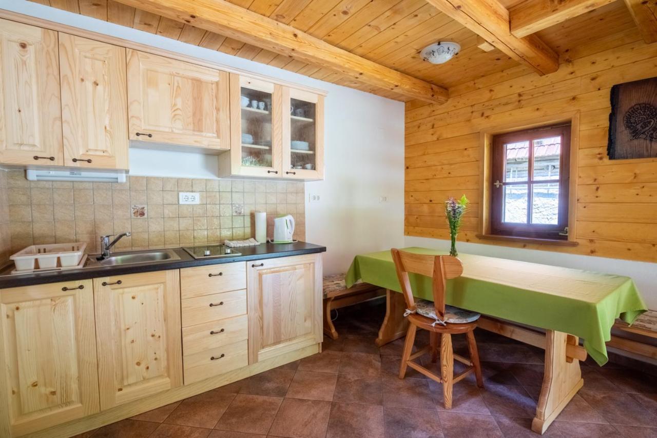טרנטה Cottages Kravanja מראה חיצוני תמונה